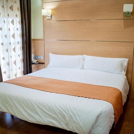 Hotel Malena Каравака де ла Крус Екстериор снимка